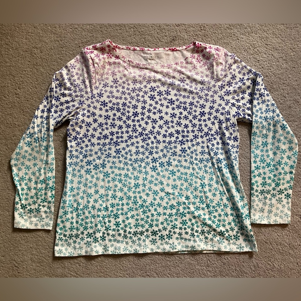 Talbots Women’s Snowflake Print Long Sleeve T shirt in Petite Large